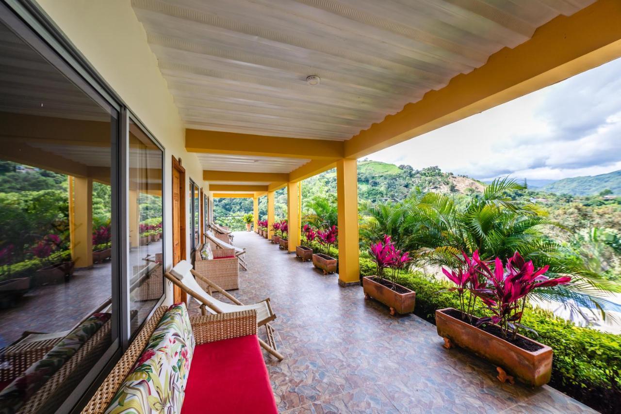 Tambo Eco Hotel La Vega  Bagian luar foto